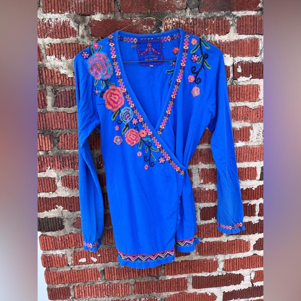 Johnny Was Embroidered Blue Knit Wrap Top
